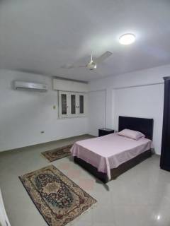 شقة للبيع بالدقي بموقع مميز وبسعر حصري