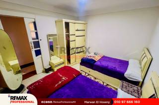 شقة للبيع 300 متر ميامي ثالث نمره من البحر