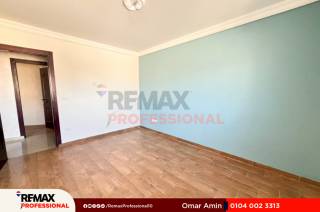 شقة للبيع 235 متر سموحة ش كمال الدين صلاح