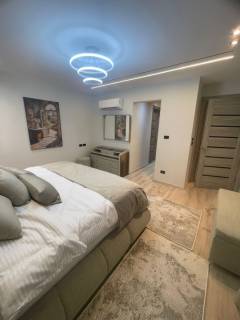 شقة للبيع 190 متر اليفا ماونتن فيو المستقبل سيتي