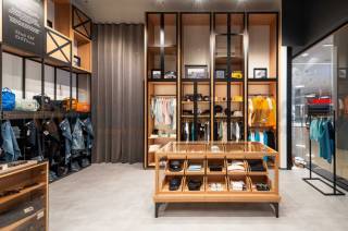 محل تجاري للايجار 70م سموحة ش ادمن فيرمون