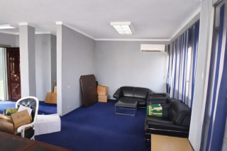 فرصة مكتب للايجار قانون جديد بأرض الجولف 165 متر