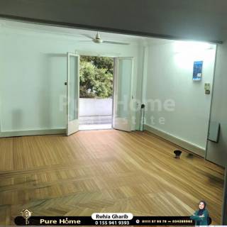 مكتب تجارى للايجار بــ جليم على البحر مباشر 60 متر