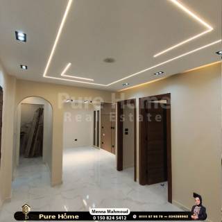 شقة للبيع 160م كامب شيزار بين ش بورسعيد و الترام