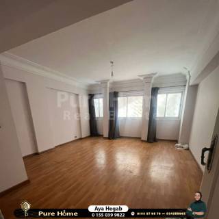 شقة للبيع سان ستيفانو خطوات من الترام