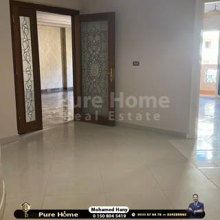 شقة للبيع 100م سموحة ش الطيار محمود شكري