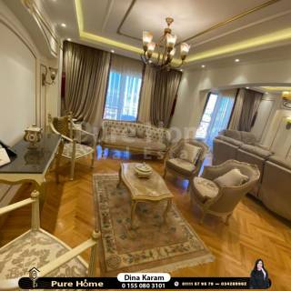 وحدة سكنية خطوات من نادى سموحة بمساحة 210م