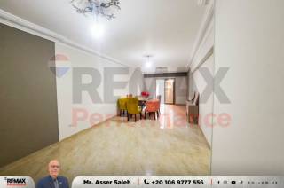 شقة للبيع فى ستانلى 245متر على البحر مباشر