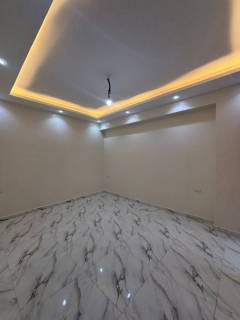 مكتب 220متر للايجار في ش مصدق الرءيسي في الدقي