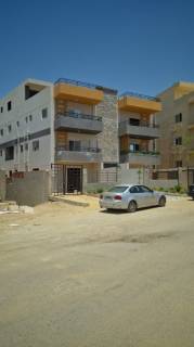 شقه للبيع في مدينه الشروق الحي الثالث غرب 3600000