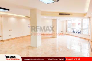 محل للايجار 130 متر لوران شارع الاقبال