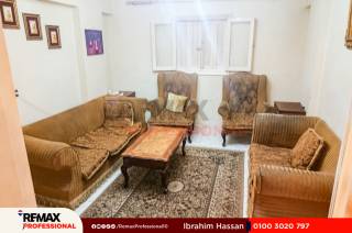 شقه للبيع 220 متر لوران شارع شعراوي