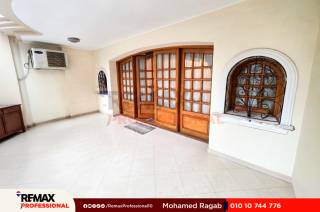 شقة للايجار المفروش سموحة نادي القوات المسلحة