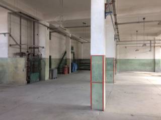 ايجار مصنع ببرج العرب 400م غذائي