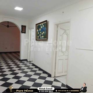 للبيع ميزان تجاري 1750م سموحة شارع 14 مايو بمدخل خاص