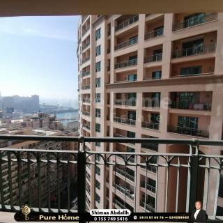 لهواه السكن عالبحر مباشره بمنطقه ستانلي شقه مفروش