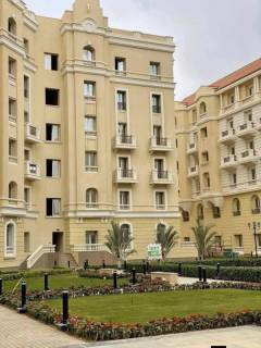 شقة بجاردن 150م متشطبة استلام فورى فى jade park
