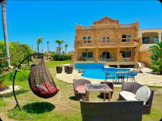 فيلا للايجار مارينا 7