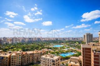 شقة للبيع 200 متر سبورتنج خطوات من نادى سبورتنج