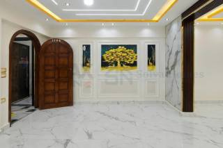 شقة 220 متر للإيجار في لوران علي الترام مباشرة