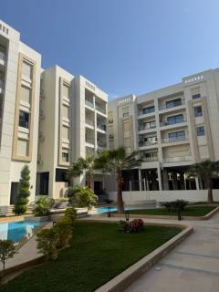 استلام فوري شقة في العاصمة متشطبة بالكامل