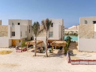 شاليه للبيع فى قرية المصيف ام سكوير الساحل الشمالي