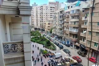 شقة للبيع 210مبولكلىشارع أبوقير