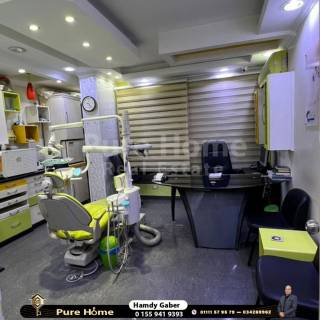 عيادة مرخصة للبيع بولكلي شارع ابو قير مباشرة