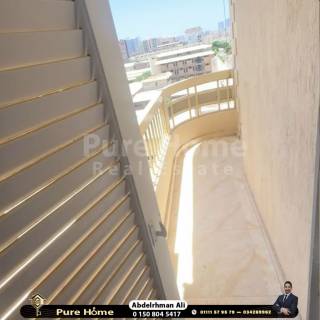 شقة للبيع سموحة شارع النقيب شريف رمزي