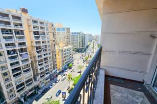 شقة سكنية للبيع 370 متر سموحة ش فوزي معاذ مباشره
