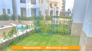 في فوكا باي الساحل شاليه متشطب علي اللاجون للبيع