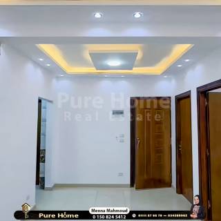 شقه للبيع 265 متر رشدي علي الترام مباشرة عمارة براند