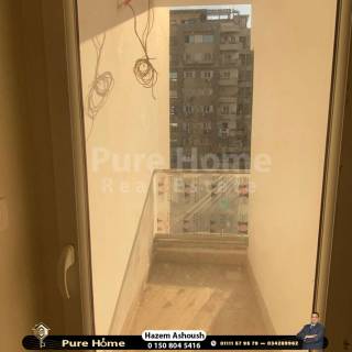 شقة للبيع 195 متر سموحة شارع زكى رجب