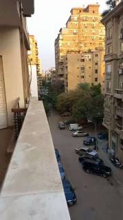 شقه 200م للإيجار في المهندسين بلكونه تراس كبيره3غر
