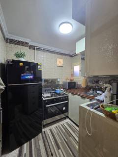 شقه للبيع 90 متر الاقبال شارع البنك الاهلي