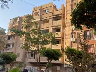 عقار كامل للبيع