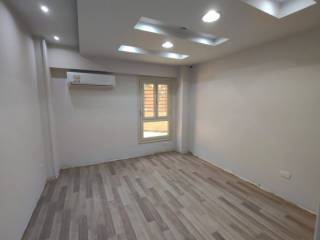 اول بلكونة اداري 400م بالزمالك 01002333702