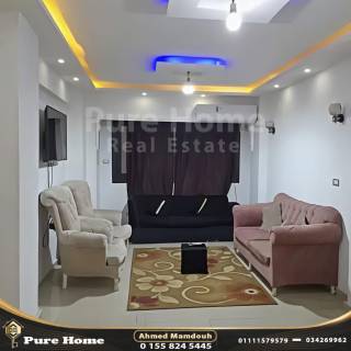 برج مميز وفخم مرخص جميع الغرف علي الشارع