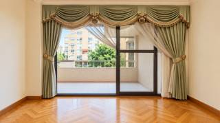 شقة لليبع بالمهندسين 220م شارع لبنان الرئيسى